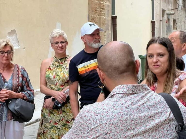 Trapani: Half-Day Old Town Foodie Tour with Local Guide - Who Should Consider This Tour?