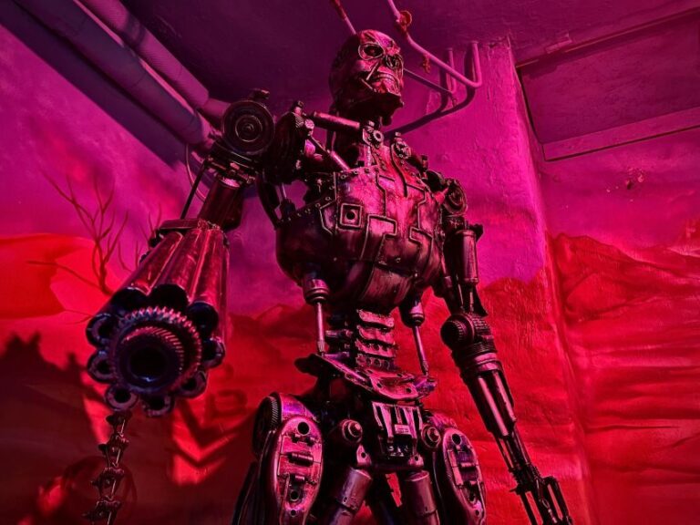 Trash Art Museum: Hungary's First Scrap Metal Exhibition - A Closer Look at the Trash Art Museum Experience