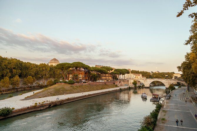 Treasure hunt in Rome, Ghetto and Trastevere - Exploring Rome’s Hidden Corners and Landmark Classics