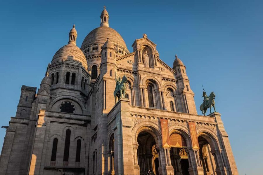 Treasure Hunt : the burglar of the Hill of Montmartre - A Closer Look at the Detective Treasure Hunt in Montmartre