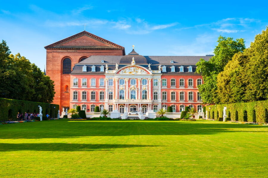 Trier: Express City Walking Tour with Local Guide - The Hauptmarkt