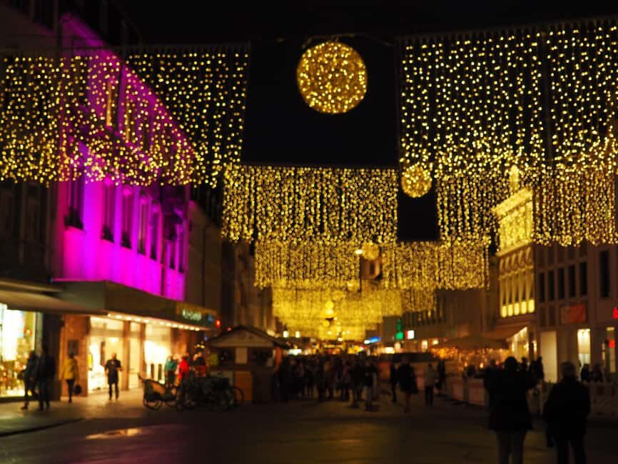 Trier: Winter walking tour  walk, stories & mulled wine - In-Depth Look at the Tour