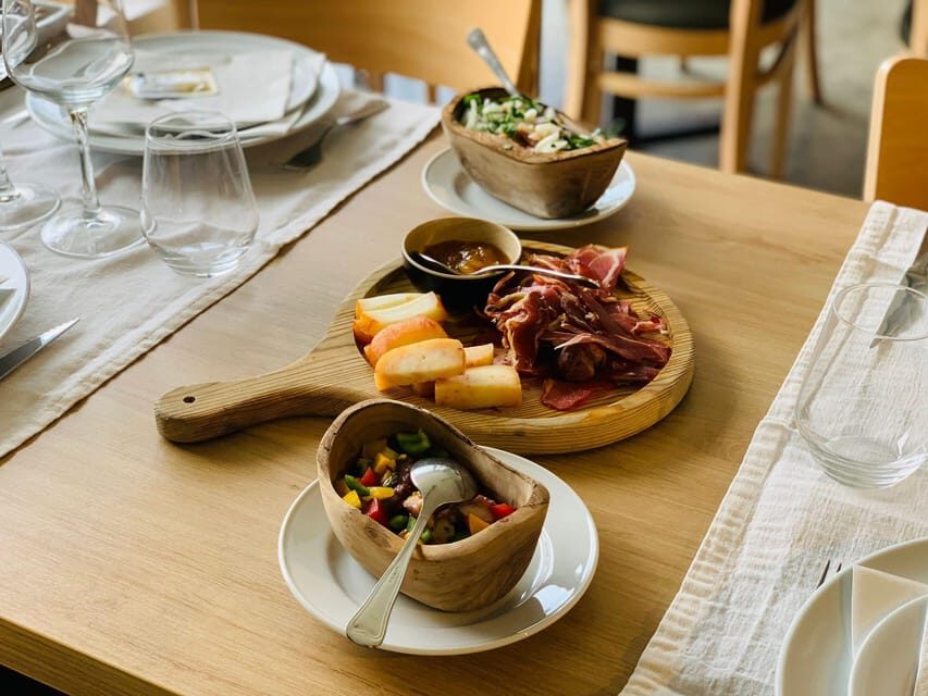 TUA, Ansiães: Boat Trip (Tua - Pinhão) + Lunch (Calça Curta) - What’s Included and What’s Not