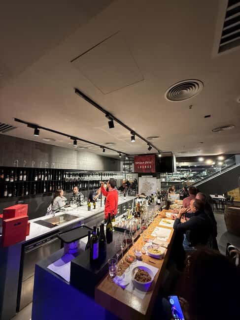 Turin city center: Piedmontese wine tasting - An In-Depth Look at the Piedmontese Wine Tasting Experience