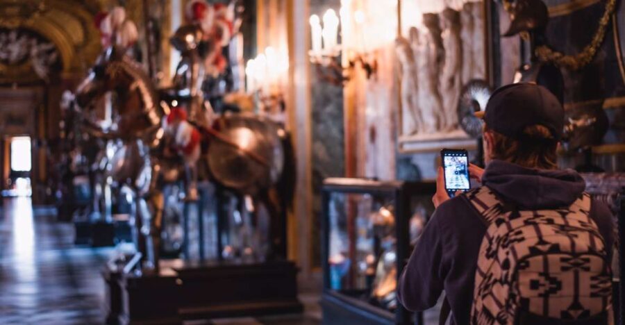 Turin: Savoy Royal Palace Small Group Guided Tour - What Makes This Tour Stand Out?