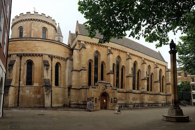 Turmoil, Templars & Oliver Twist London's Squalor and Splendour - What to Expect from the Experience