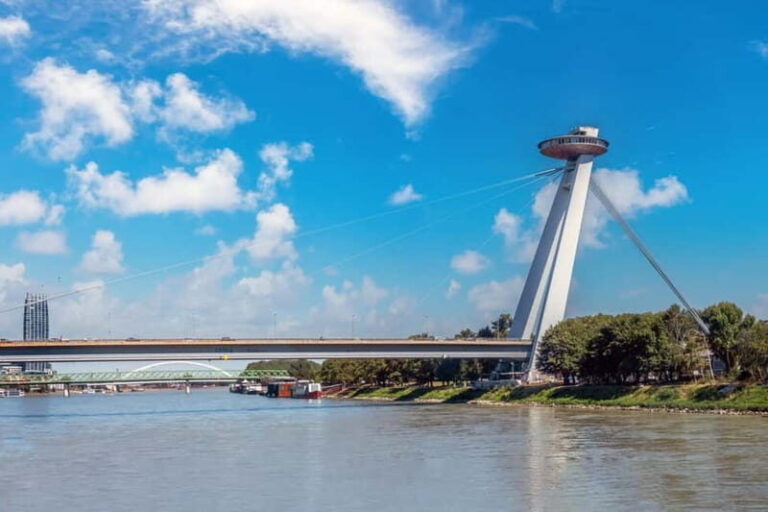 UFO Observation Deck Bratislava Private Tour with Admission - Exploring the Highlights of the UFO Observation Deck Tour