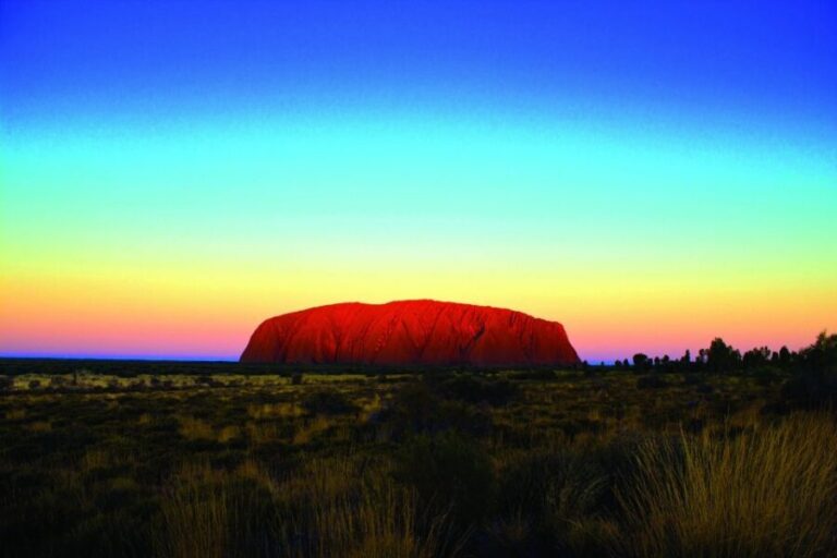 Uluru 1.5-Hour Sunset Tour with Sparkling Wine & Cheeseboard - Exploring the Uluru Sunset Tour: What’s Included and What to Expect