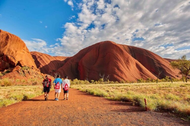 Uluru: Guided Walking Tour at Sunrise with Light Breakfast - Final Thoughts