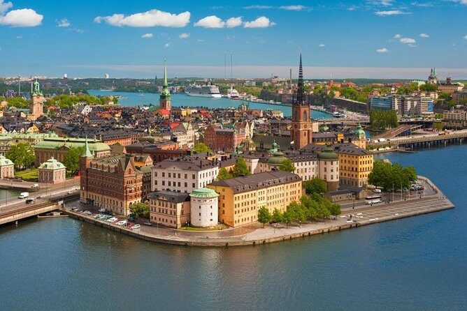 Umea Private Transfer from Umea city centre to Umea airport - The Sum Up