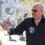 Uncle Jan's neighborhood tours - In-Depth Itinerary Breakdown