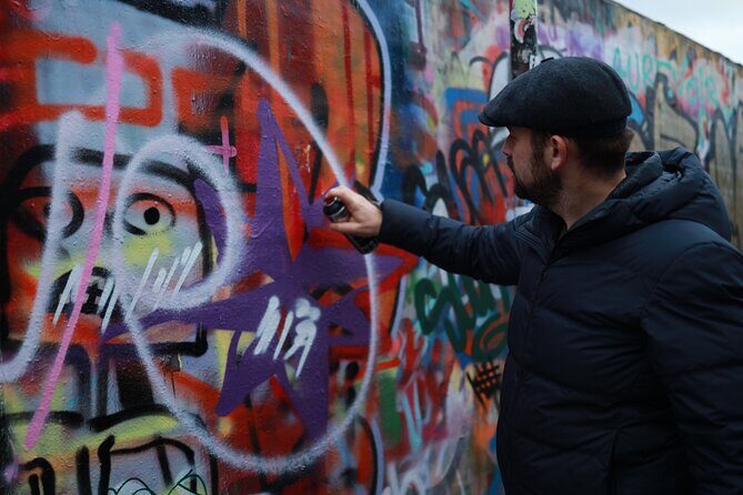 Urban Canvas: Exploring Shoreditch's Vibrant Street Art - Authenticity and Review Highlights