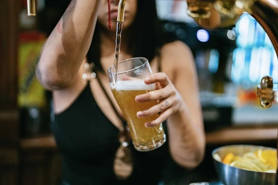 Utrecht: Ludwig's Private Pub Crawl with VIP Club Entry - Who Should Consider This Tour?