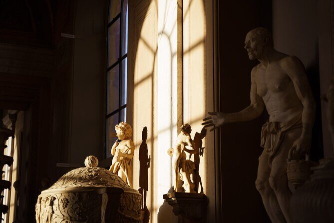 Vatican Museums Alone: Semi-Private Early Entry Tour & Breakfast - Breakfast in the Pinecone Courtyard