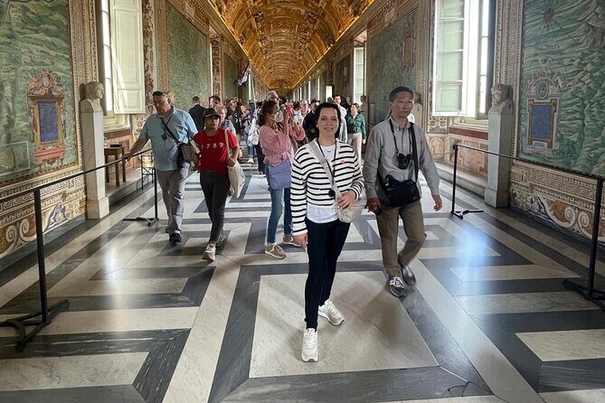 Vatican Museums and Sistine Chapel Tour with official Local Guide - The Benefits of a Guided Tour