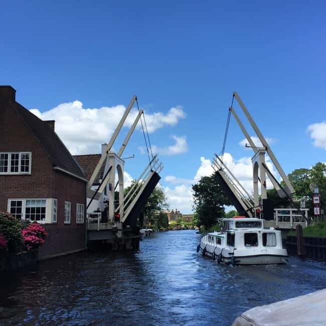 Vecht River: Longboat 4 hours Cruise with drinks and snacks - An Authentic Journey Along the Vecht River
