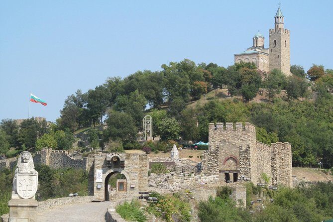 Veliko Tarnovo - Arbanassi - Shipka Memorial Church - private tour from Plovdiv - Veliko Tarnovo: Bulgaria’s Medieval Marvel