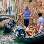 Venice: 30-Minute Gondola Ride on Grand Canal with Serenade - Who Will Enjoy This Tour?