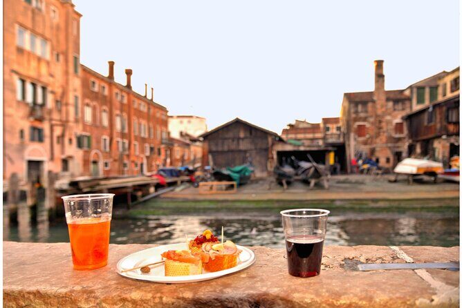 Venice Cicchetti, Spritz and Wine Tour with a Local Guide - The Experience and the Value