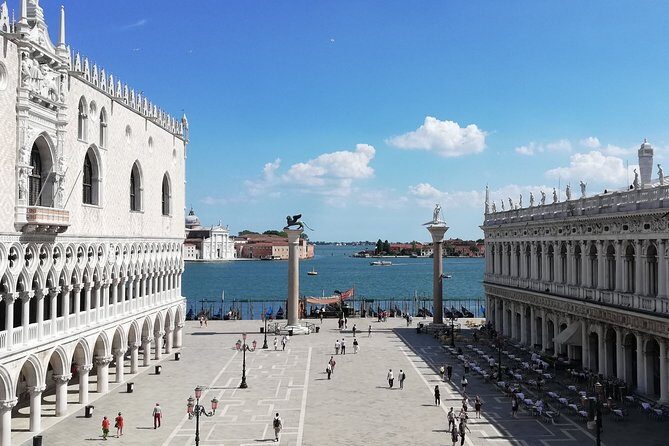 Venice from Rome: Private Day Trip by train with Islands Tour - Murano: Venice’s Glass Capital