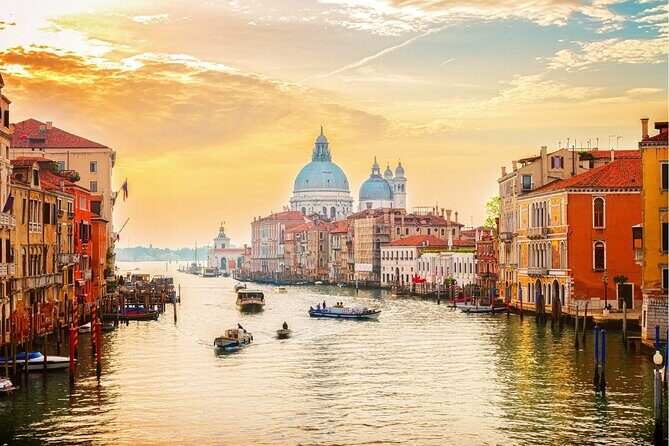 Venice Highlights with Local: Private Walking Tour & Gondola Ride - Why This Tour Works Well