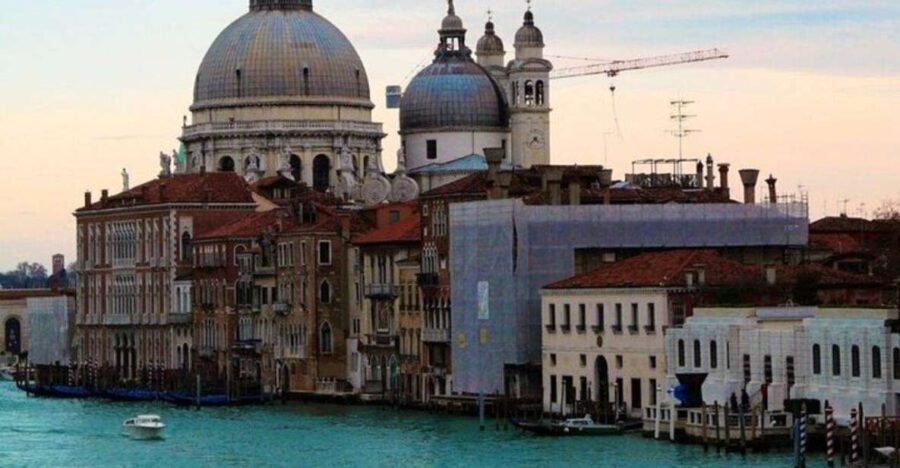 Venice: Must-See Attractions Walking Tour - Exploring Venice on Foot: A Practical Overview