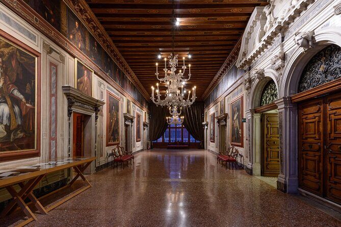 Venice Palazzo Mocenigo: History of Textile, Costume and Perfume - The Experience in Detail