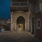 Venice: Private After Dark Tour and Gondola Ride - A Closer Look at the Venice: Private After Dark Tour and Gondola Ride