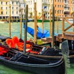 Venice: Private Serenade Gondola Tour - 30 minutes - The Experience in Detail