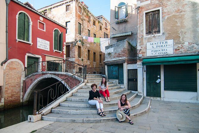 Venice Visitor 90min 40 pictures Photo Session in Venice - Who Should Consider This Tour?