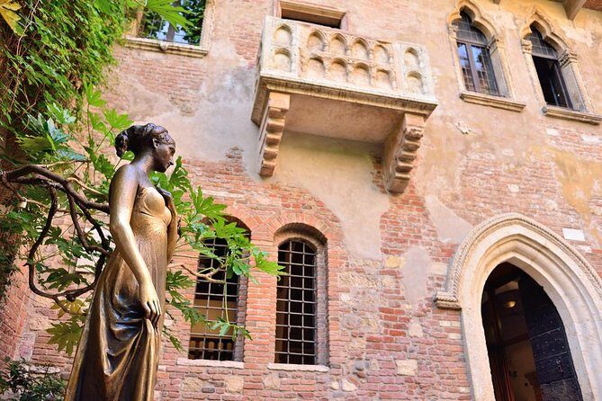 Verona by Moonlight: A Nighttime Path Through History and Romance - FAQ