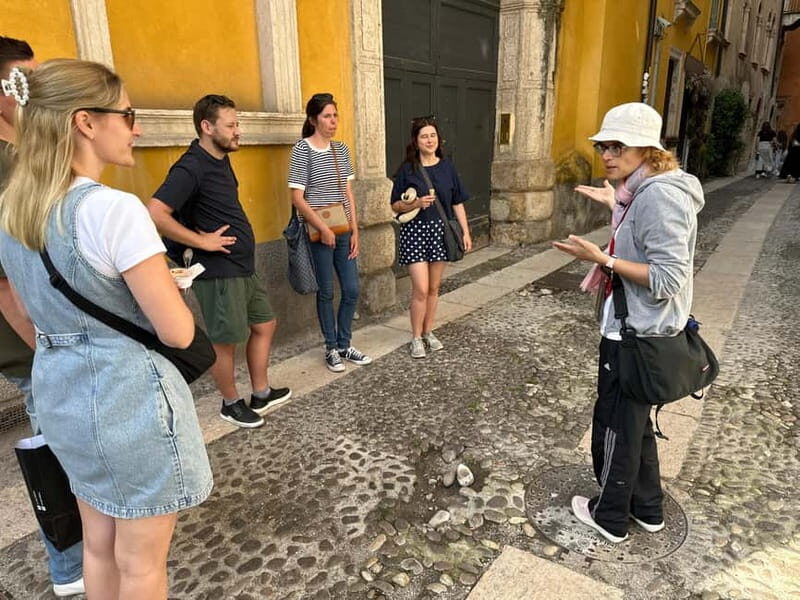 Verona: Guided Small Group Walking Tour of the City of Love - FAQ