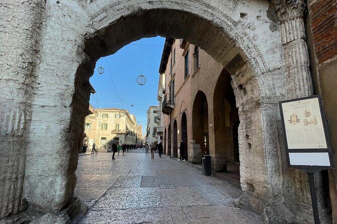 Verona Small Group Walking Tour with Cable Car and Arena Tickets - Who Is This Tour Best For?