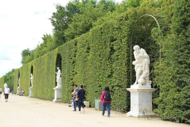 Versailles: Garden Private Guided Tour & Palace Entry Ticket - Who Should Consider This Tour?