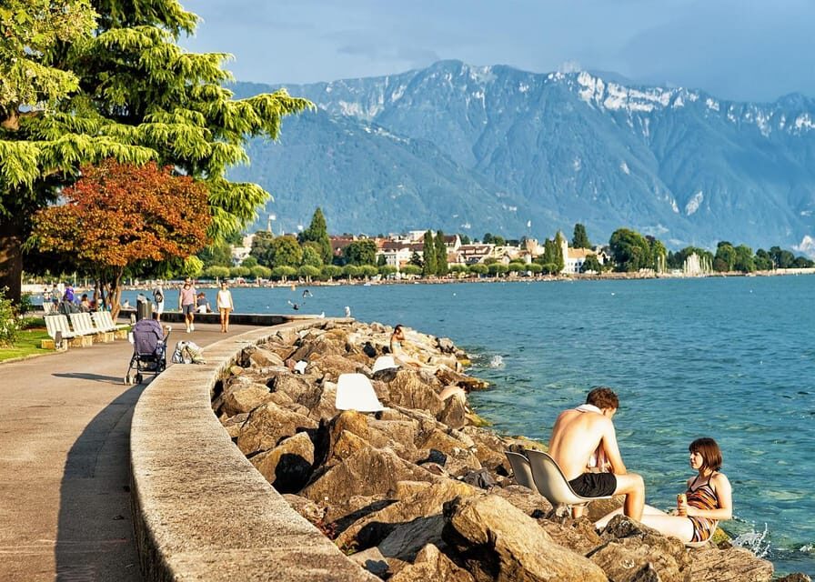 Vevey: Express Walk with a Local in 60 minutes - Why Travelers Love This Tour