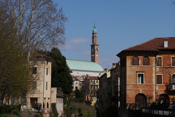 Vicenza City Sightseeing Walking Tour of Must-See Sites With a Local Guide - The Duomo di Vicenza: A Symbol of the City
