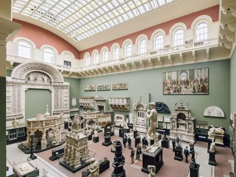 Victoria and Albert Museum London Private Guided Tour 3 hour - What to Expect During Your 3-Hour Private Tour