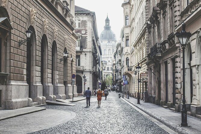 Vienna/Bratislava:DayTrip to Budapest and Bratislava,two capitals - The Practical Side: Transportation, Timing, and Group Size