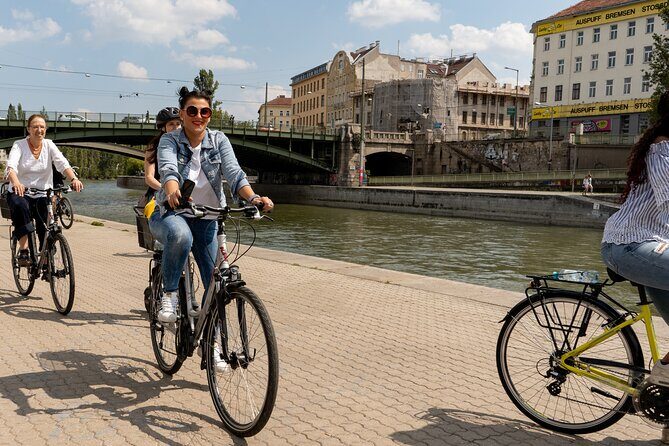 Vienna by bike in small groups - FAQ