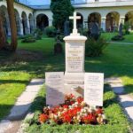 Vienna Central Cemetery Walking Tour with Transfers - Why This Tour Is Worth Considering