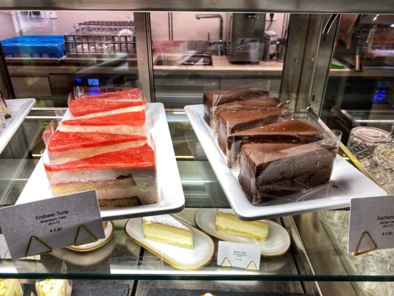Vienna: Discover Scandals with Cake - FAQs