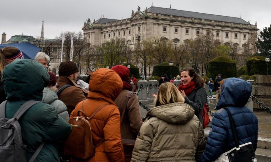 Vienna: Guided Tour about Sewage, Viennese Filth & Toilettes - A Deep Dive into the Tour Experience