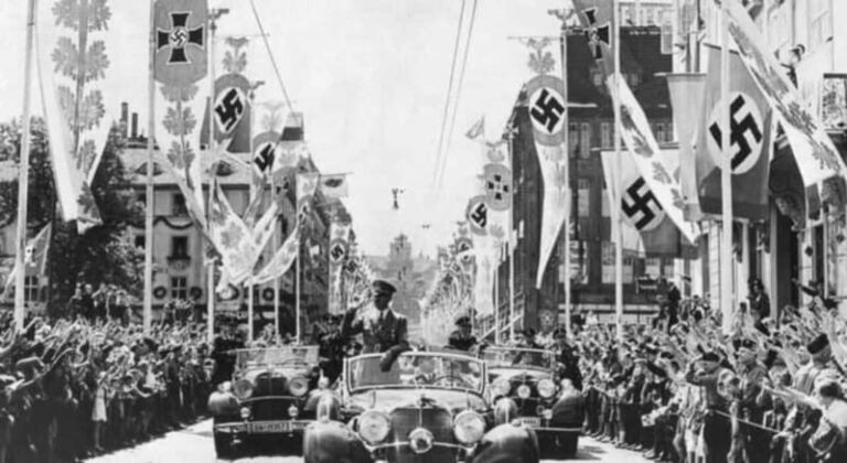 Vienna: Historical Walking Tour - Hitler and the 1900's - History, Stories, and Sights: A Deep Dive