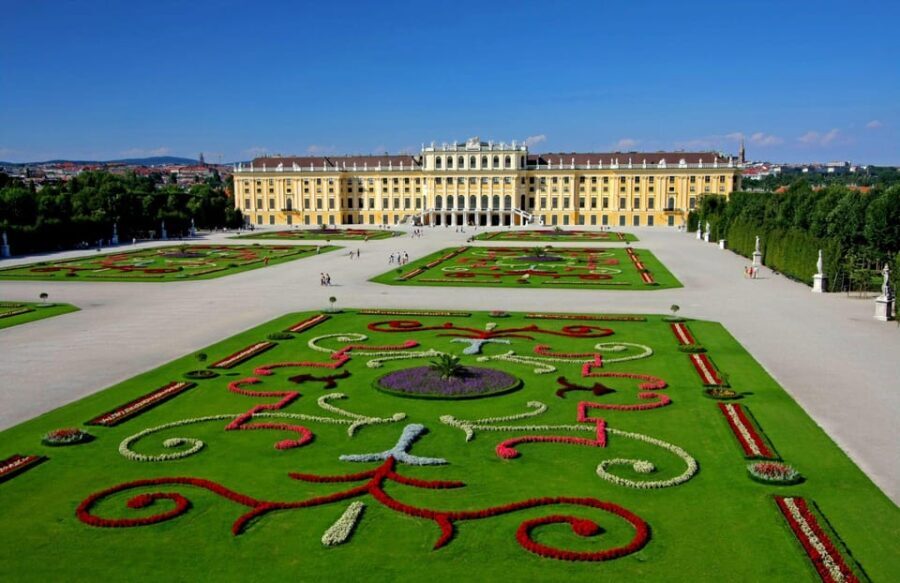 Vienna: Schönbrunn Palace and its enchanting gardens - guided tour - A Deep Dive into the Schönbrunn Guided Tour Experience
