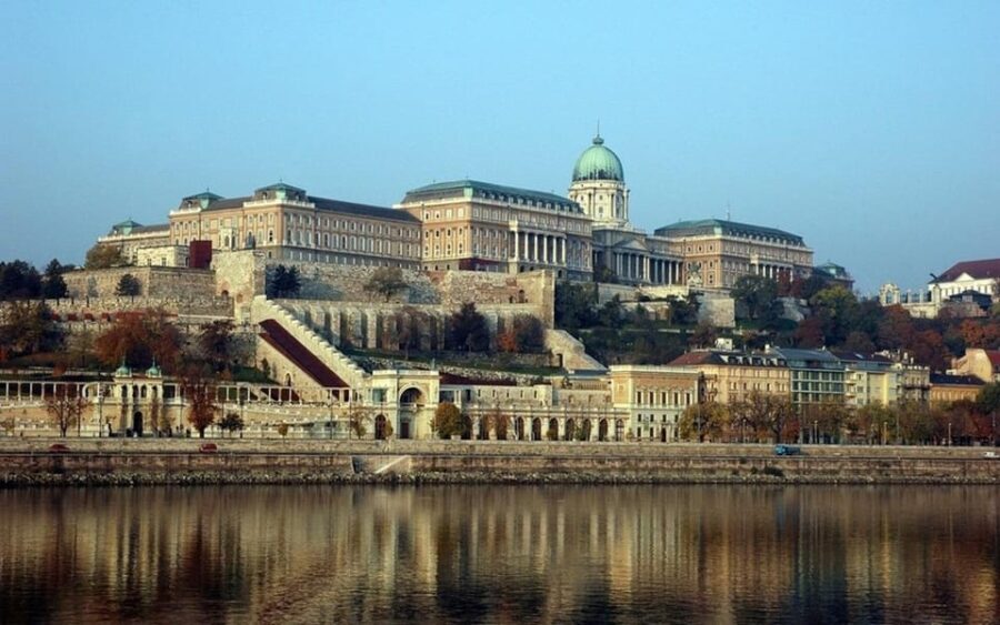Vienna:Private & Customizable Budapest Day Trip with a Local - FAQs