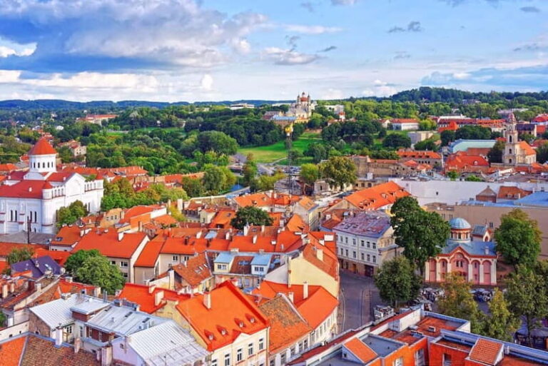 Vilnius: Express Walk with a Local in 60 minutes - Final Thoughts: Who Should Consider This Tour?
