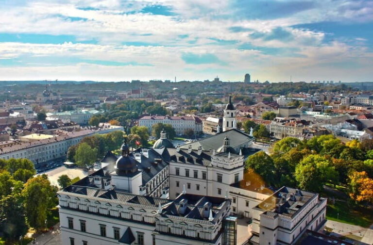 Vilnius: Private Walking Tour with a Local - Who Should Consider This Tour