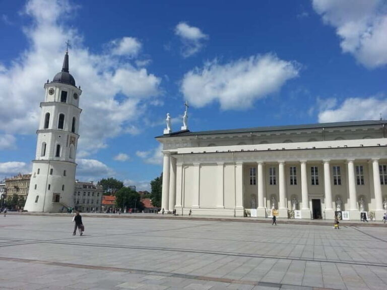 Vilnius, Trakai and Kernave Private Full-Day Tour - What to Expect from the Beginning: Vilnius Old Town and Gediminas Tower