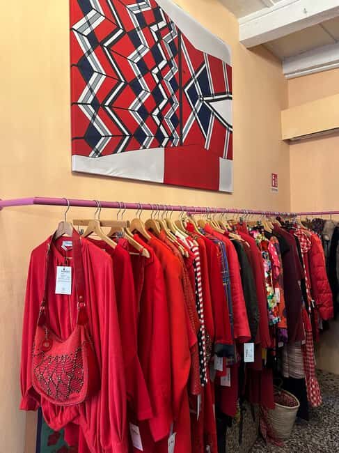 Vintage Shopping Tour with Breakfast - A Deep Dive into the Vintage Shopping Tour in Milan