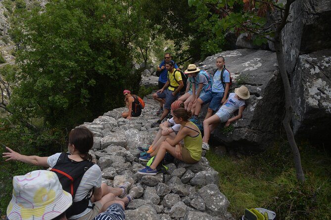 Viros Gorge hike - An In-Depth Look at the Viros Gorge Hike